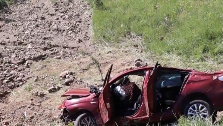Erzurum’da otomobil devrildi: 2 ölü, 3 yaralı..