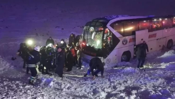 Diyarbakır’da yolcu otobüsü şarampole devrildi! Yaralılar var..